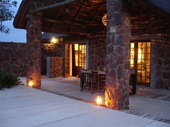 Abloom Bush Hospedaje y Spa Retreat Cullinan Exterior foto